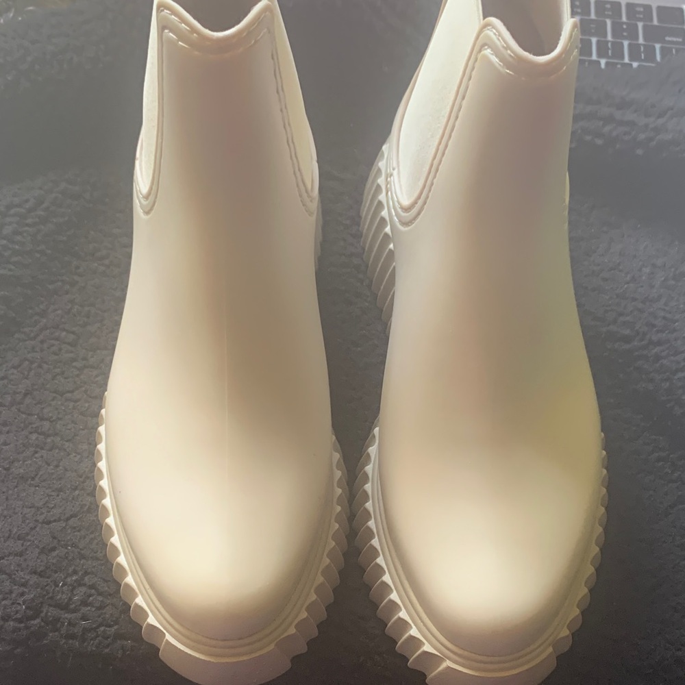 Chic Cream Ankle Booties